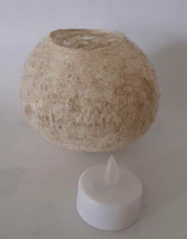 Felt ball lamp and tea light candle