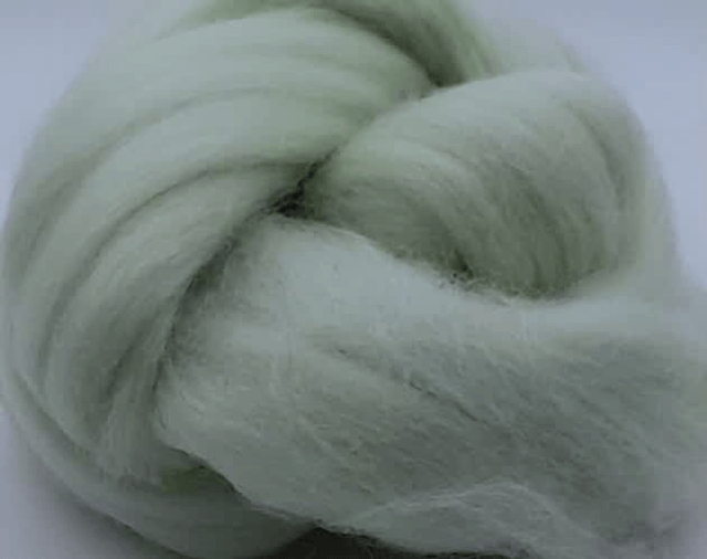 Dyed Merino wool top 22micron 25g